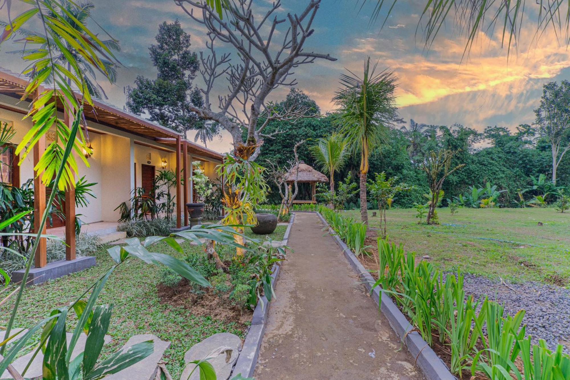 Puri Kurnia Ayu Hotel Ubud  Exterior photo